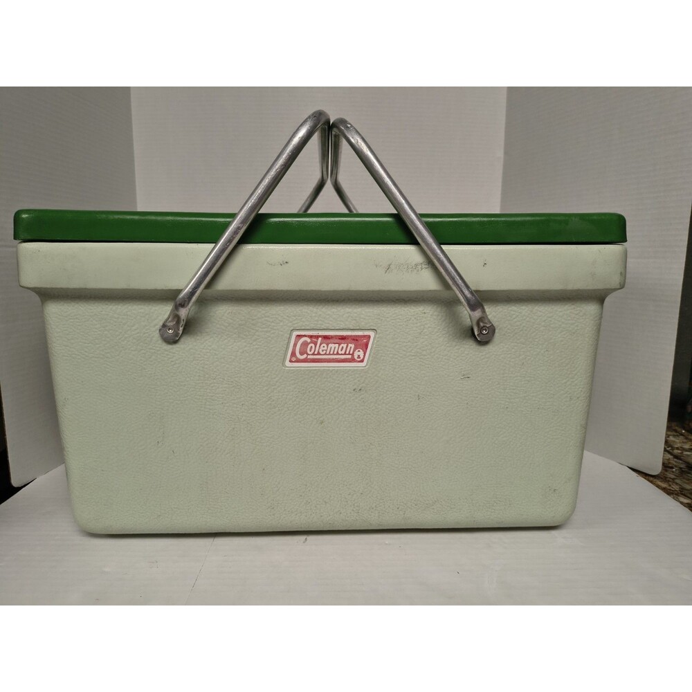 Rare Vintage 1970s Coleman Green Cooler Ice Box Chest P42 Retro Handles